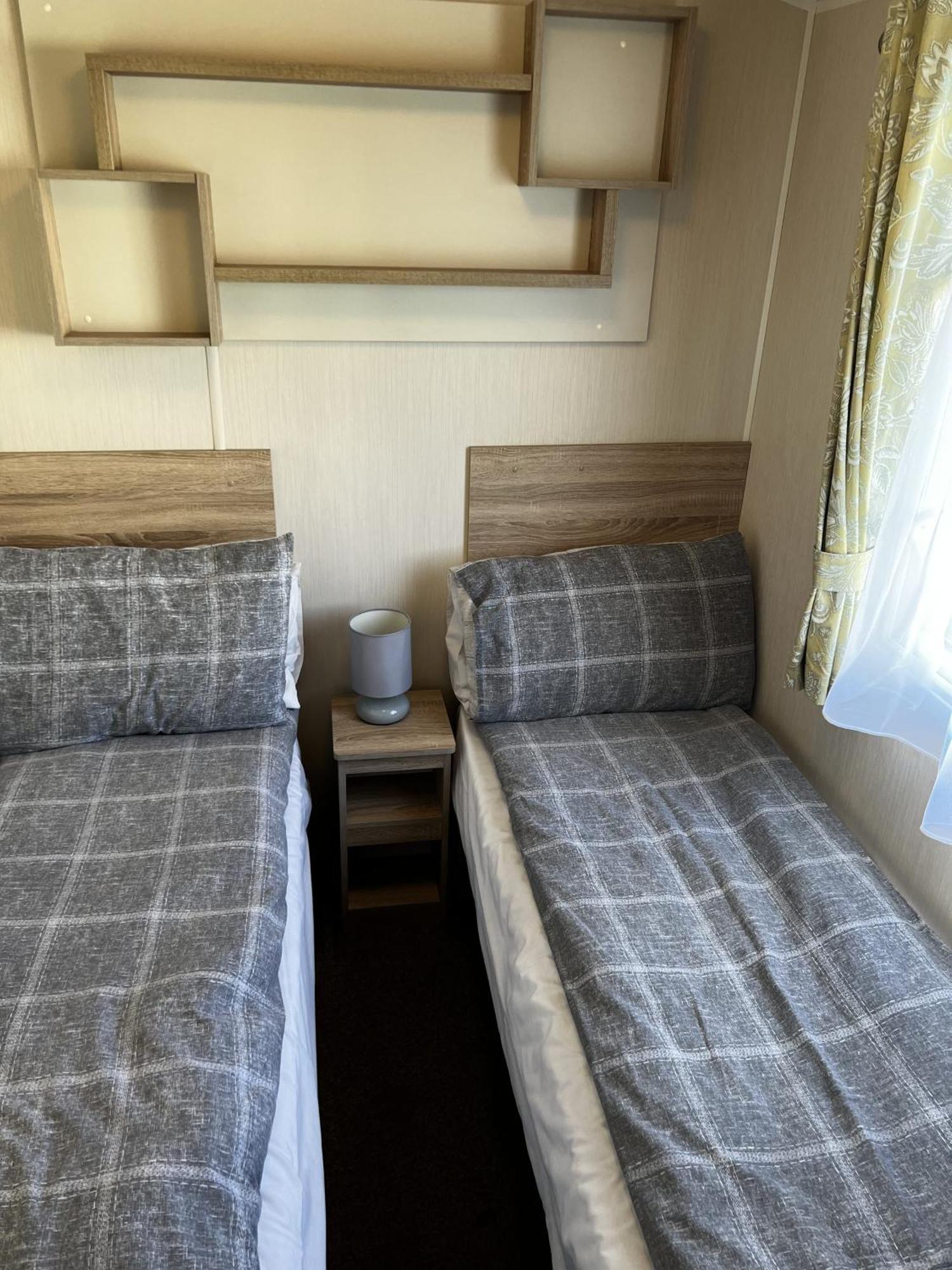 Moonstone Lymington Hotel Leysdown-on-Sea Eksteriør billede