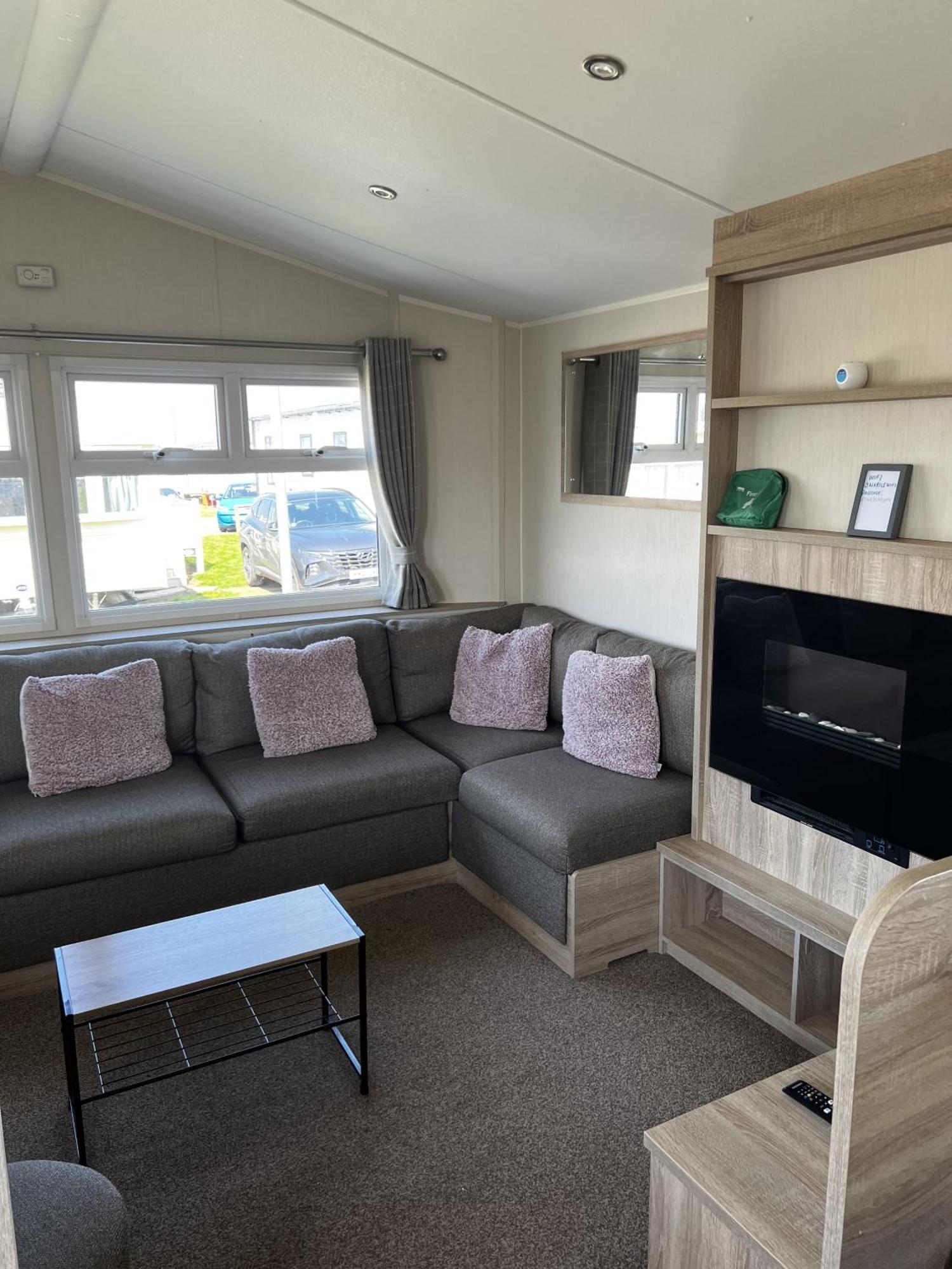 Moonstone Lymington Hotel Leysdown-on-Sea Eksteriør billede